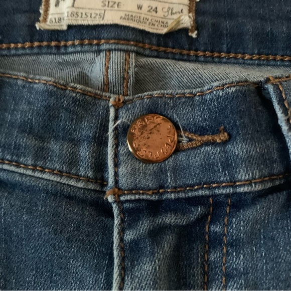 Free People Great Heights Frayed Skinny Jeans Size 24 short - Picture 7 of 8